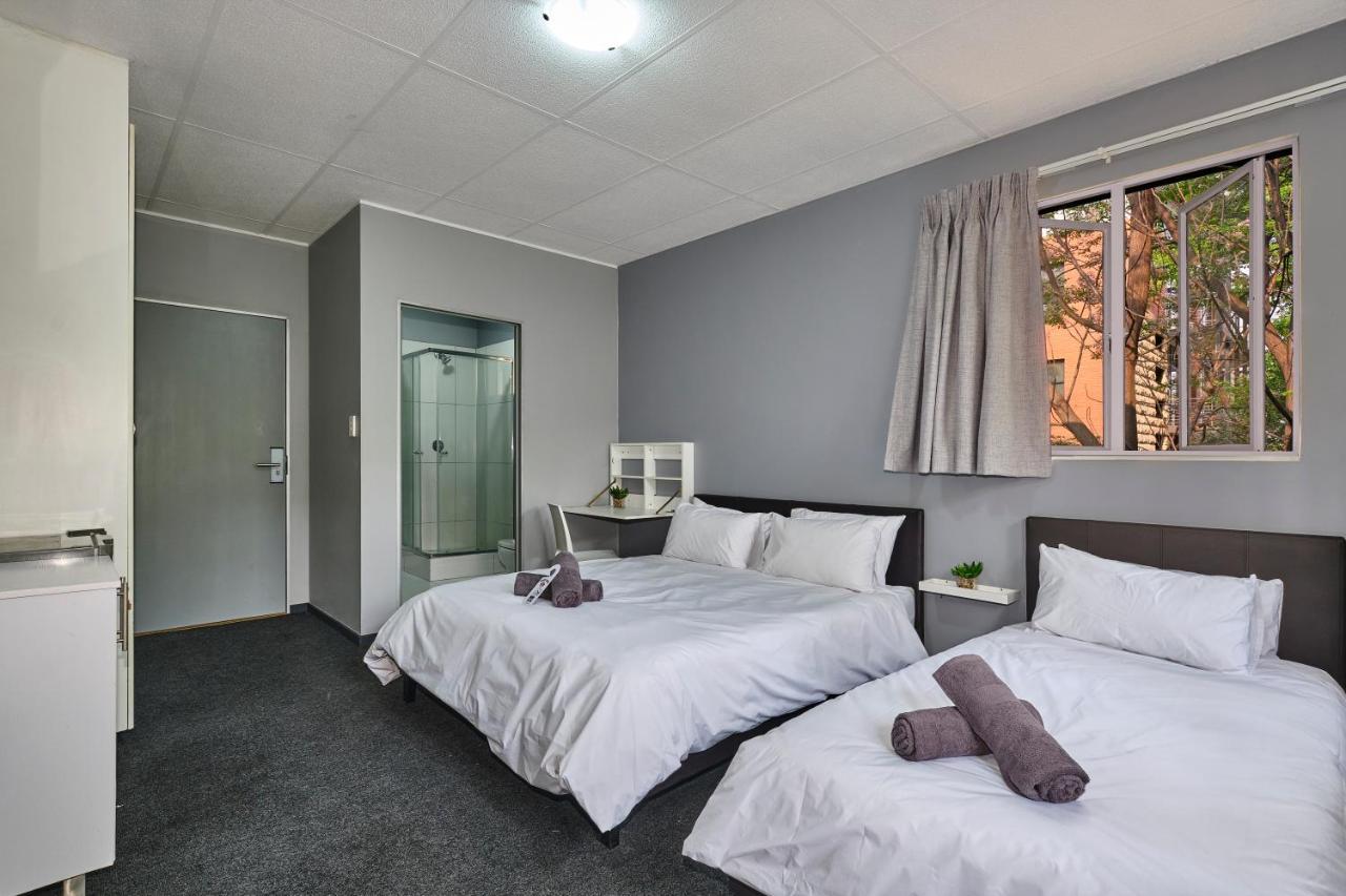 Inn & Out Sandton Johannesburg Zewnętrze zdjęcie