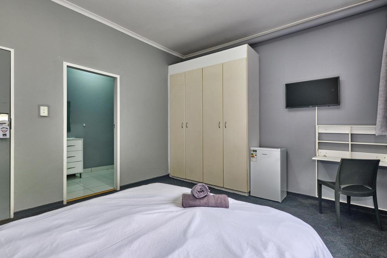 Inn & Out Sandton Johannesburg Zewnętrze zdjęcie