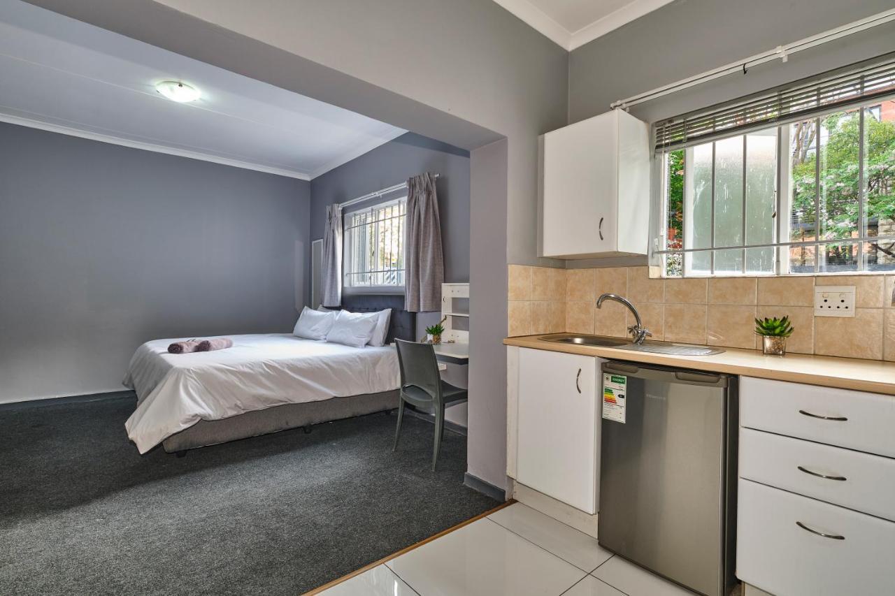Inn & Out Sandton Johannesburg Zewnętrze zdjęcie