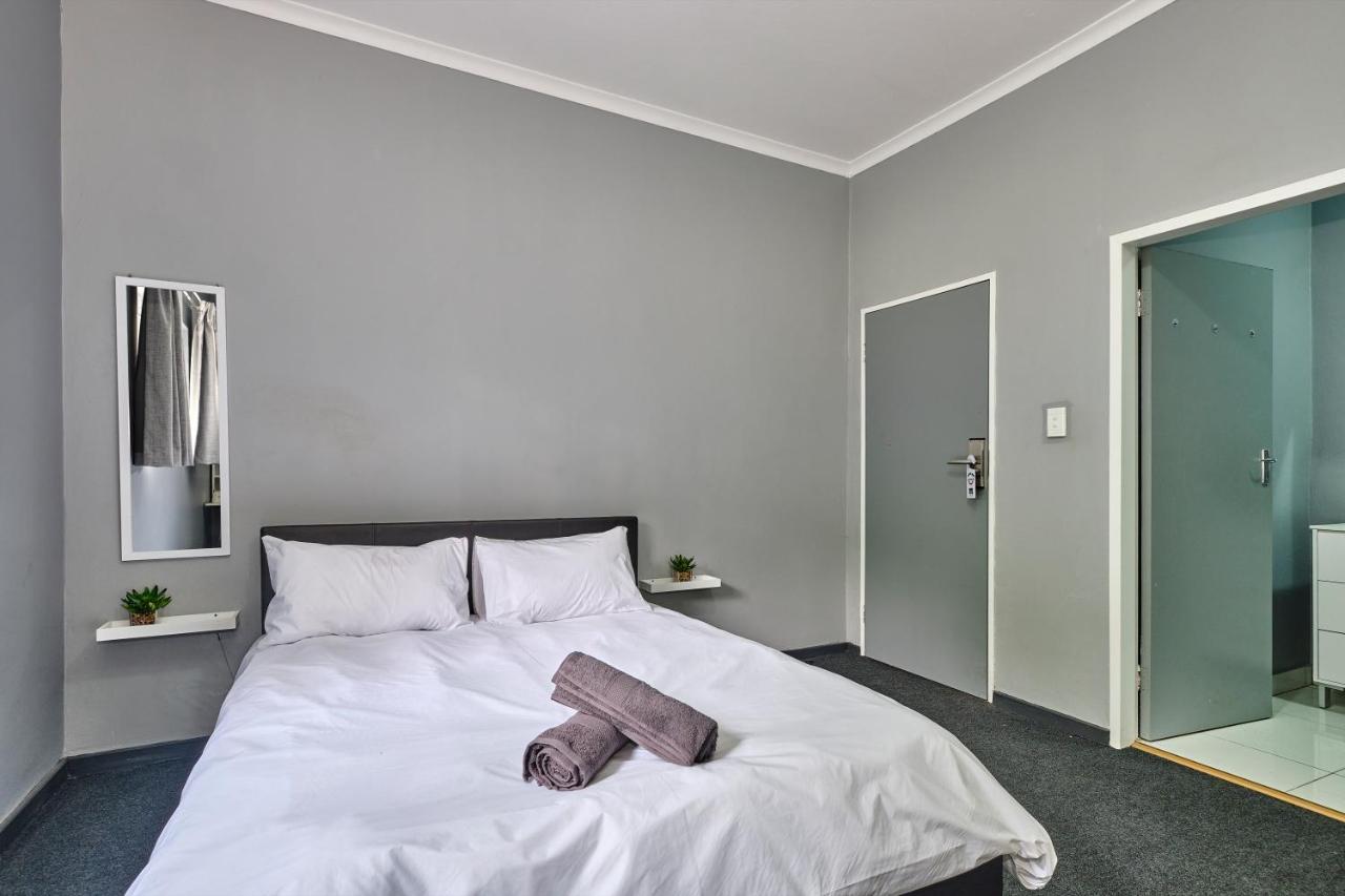Inn & Out Sandton Johannesburg Zewnętrze zdjęcie