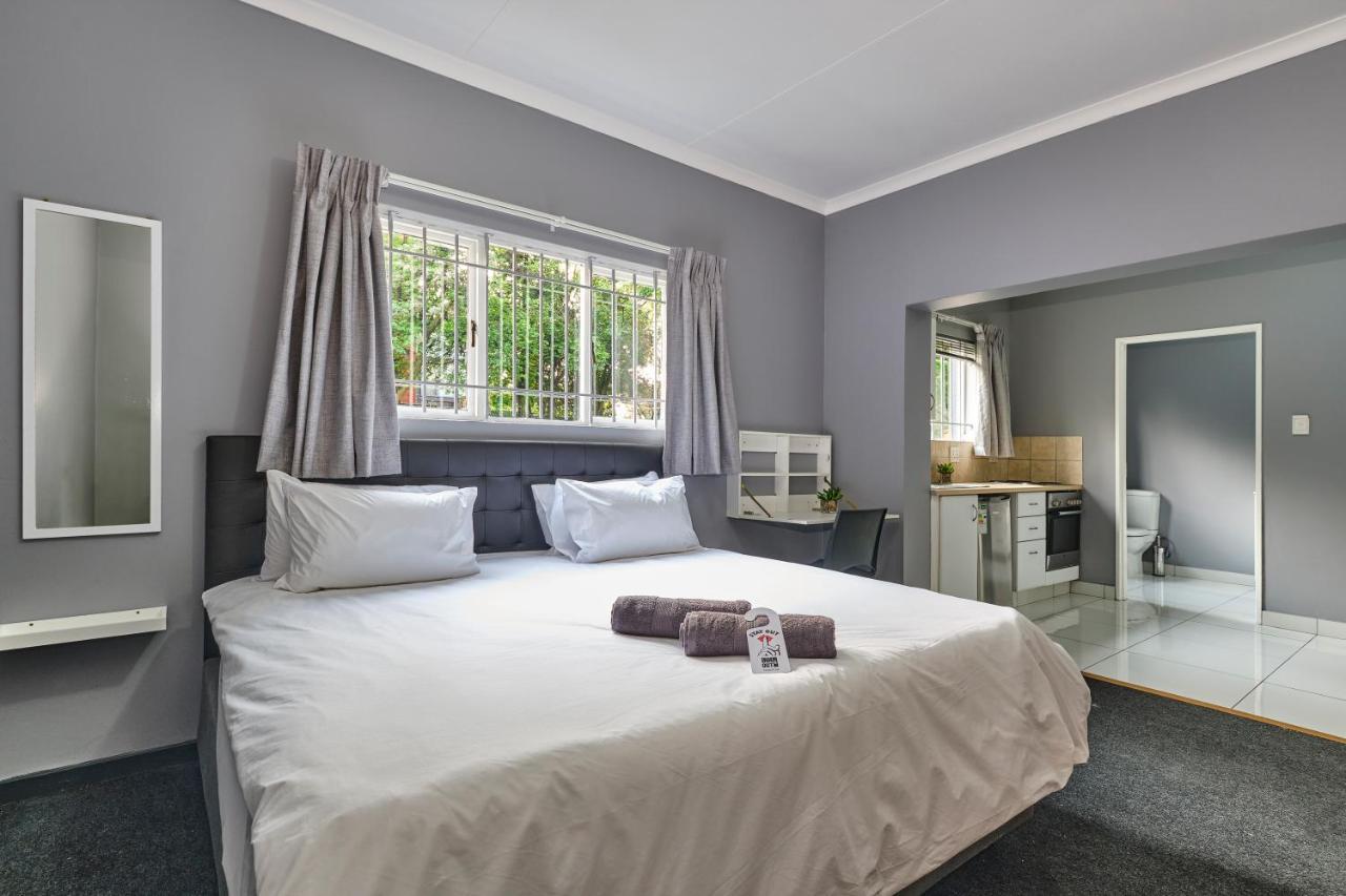 Inn & Out Sandton Johannesburg Zewnętrze zdjęcie